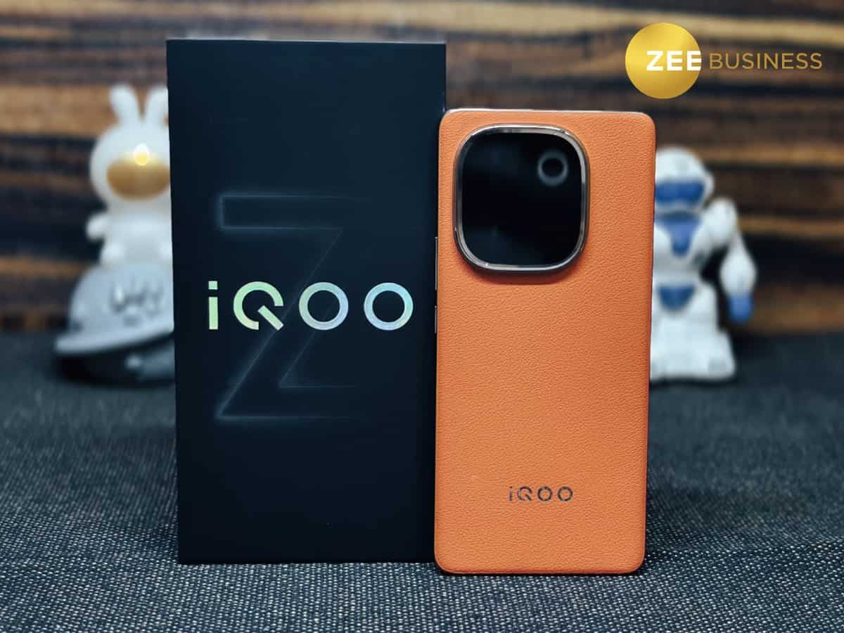 iQOO Z9s Pro 5G Review: Design