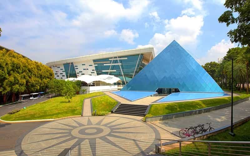 Infosys CEO Salil Parekh says India offers huge opportunity for company