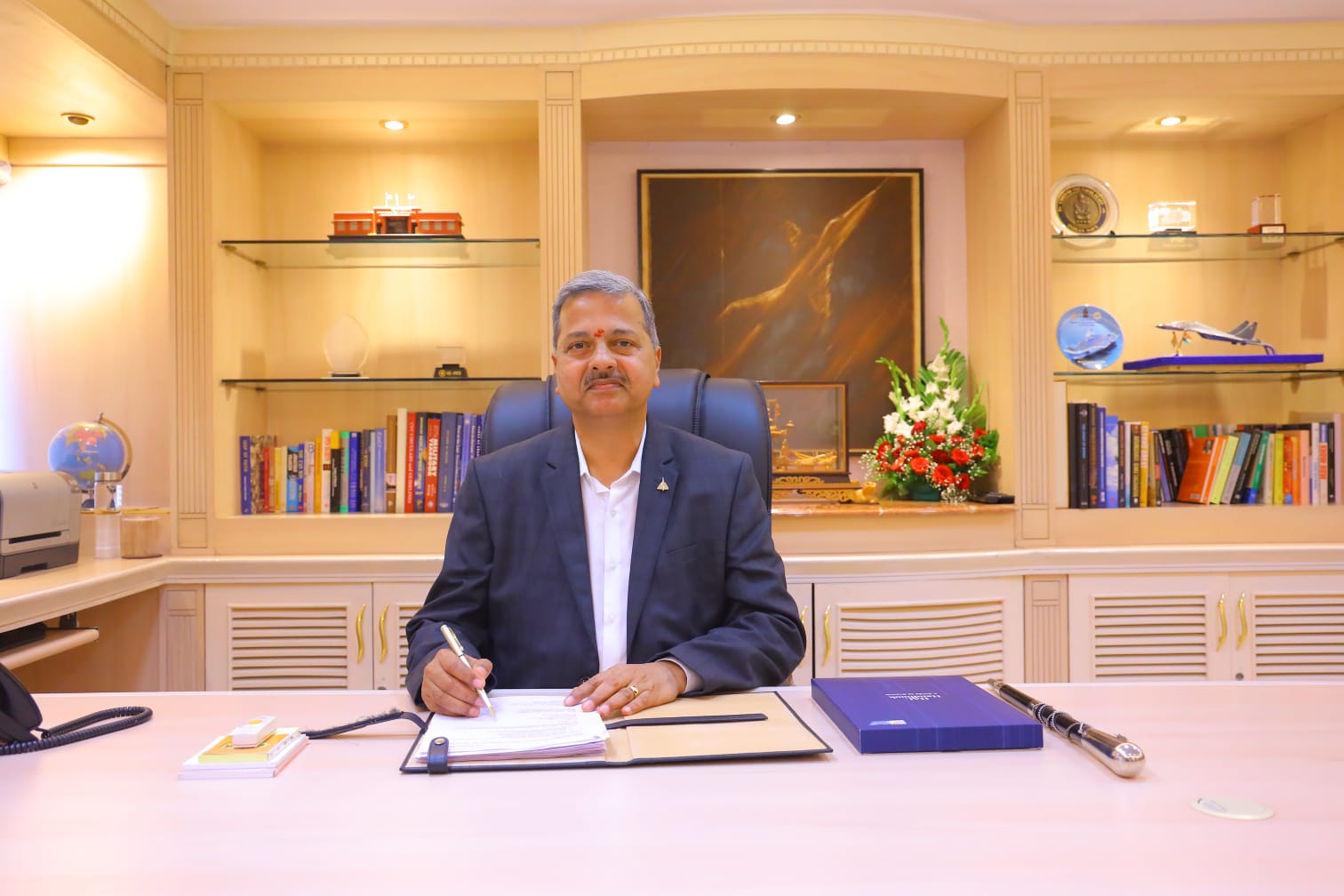 DK Sunil takes over as HAL CMD (additional charge)