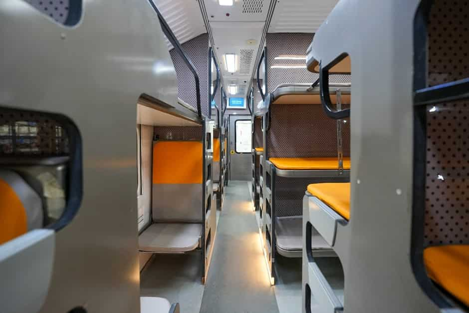 Vande Bharat Sleeper Features With Images | Top speed