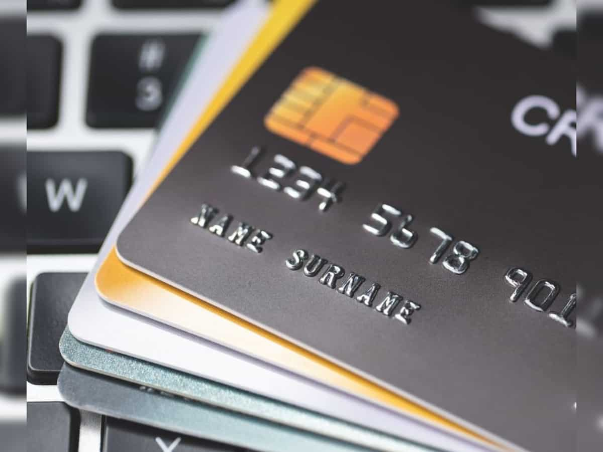 Troubled by huge credit card bills? How to avoid being a defaulter