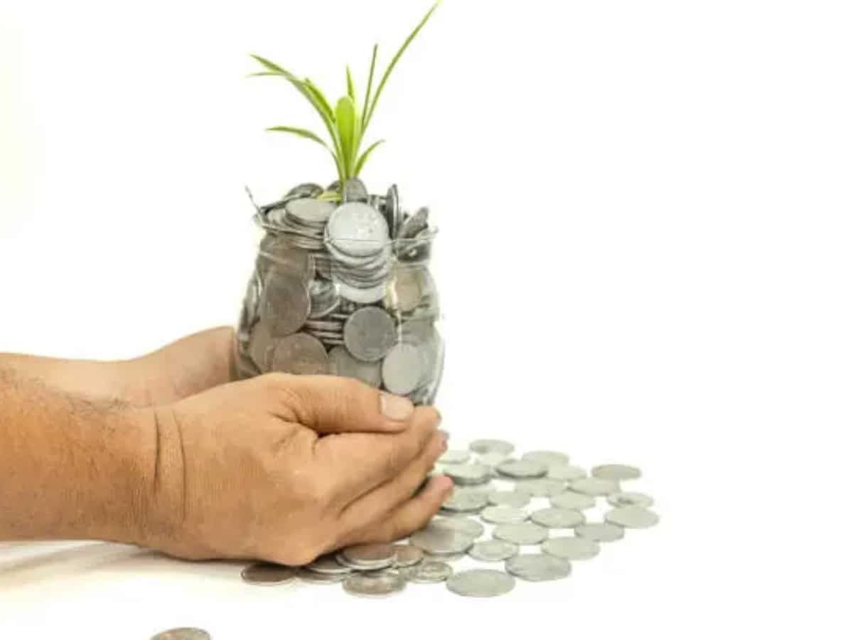 Ppf Vs Mutual Fund Sip What Will Be Your Returns On A Rs 7 500 Monthly Ppf Vs Mutual Fund Sip What Will Be Your Returns On A Rs 7 500 Monthly
