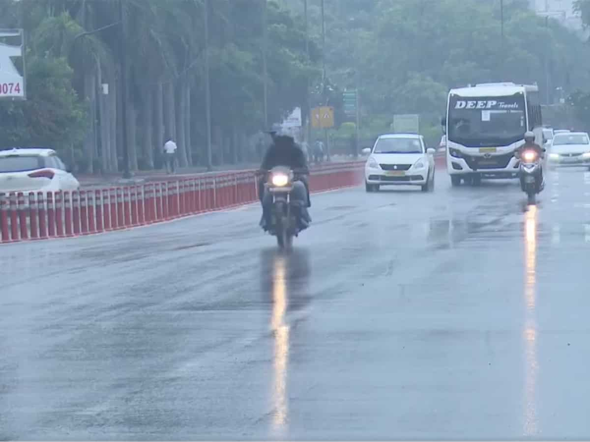 Delhi Weather Update: Rain lashes parts of national capital - Check Details