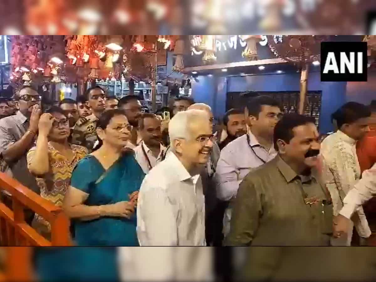 Ganpati Festival: Shaktikanta Das arrives at Lalbaugcha Raja in Mumbai 