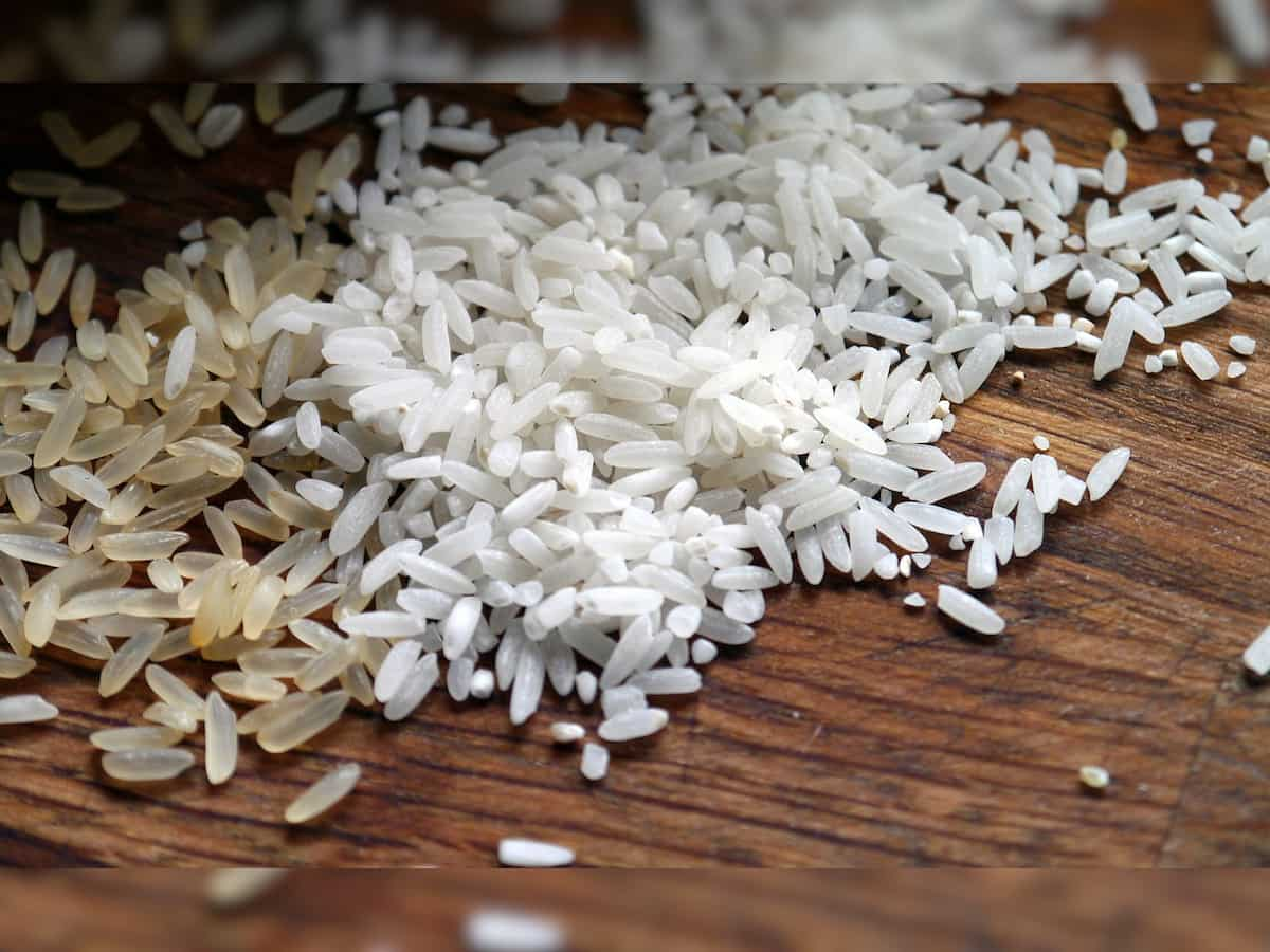 Government removes floor price on basmati rice