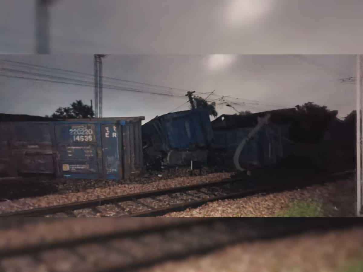 Train Accident Update: Goods carrier derails near Mathura in Uttar Pradesh