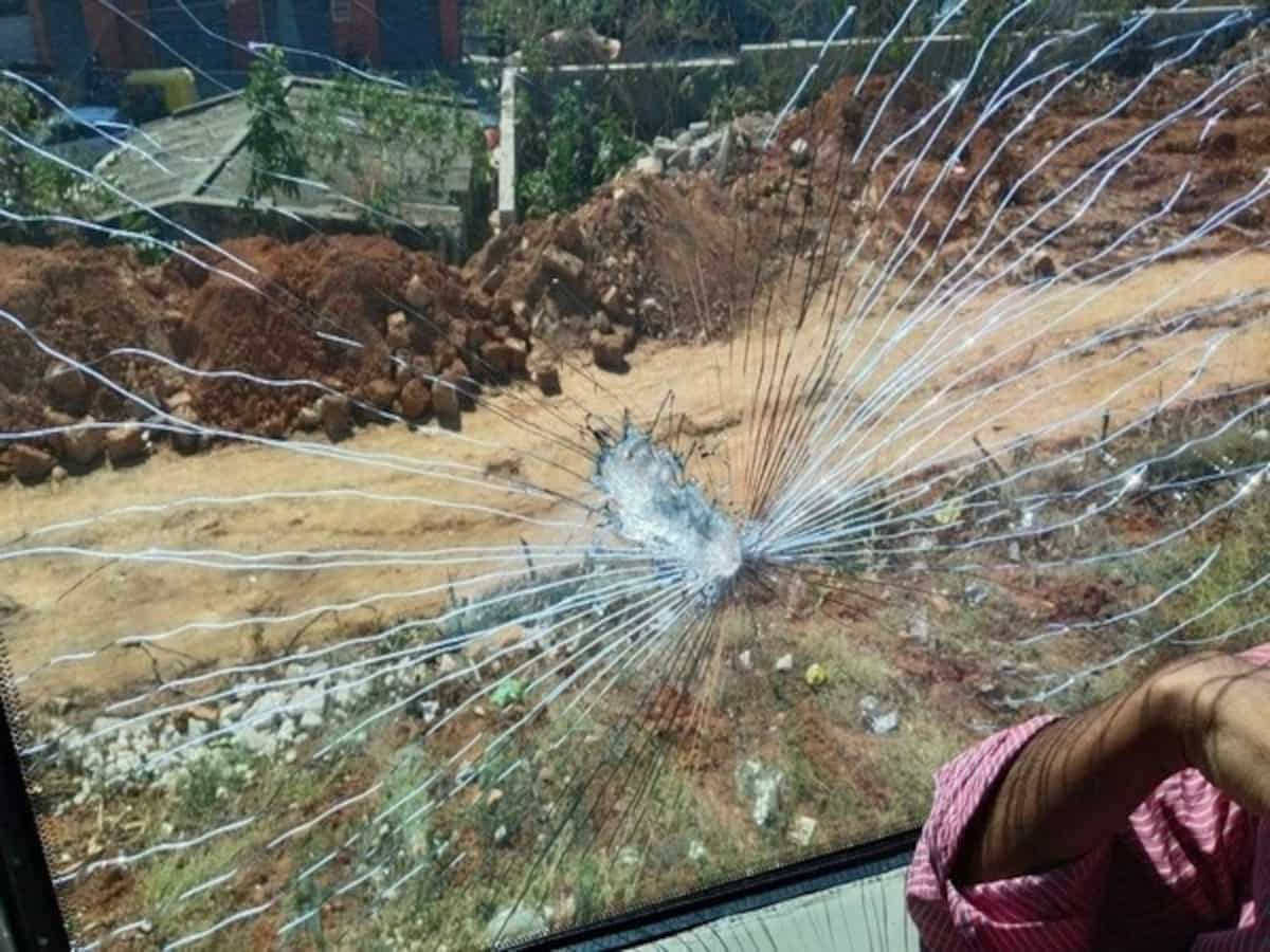 Stone pelted on Mahabodhi Express while approaching Mirzapur