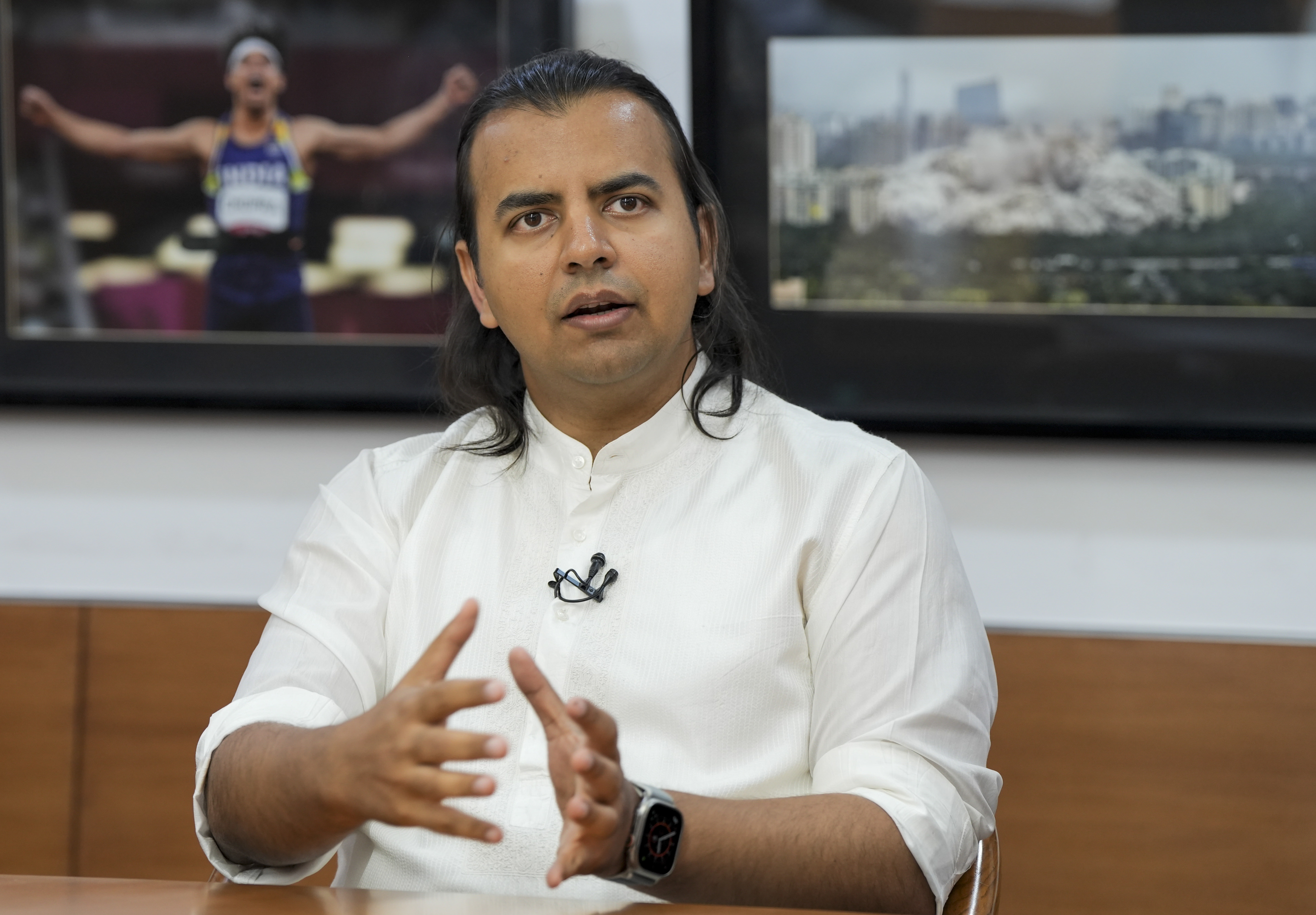 Bhavish Aggarwal, Kunal Kamra clash on X; this is what fuelled war of words