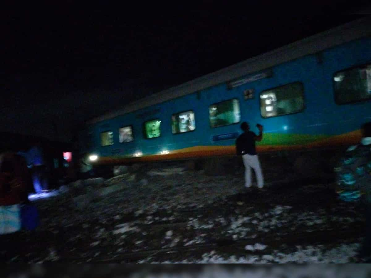 Train Accident in Tamil Nadu: Bagmati Express train collides with stationary goods carrier; rescue & relief work underway