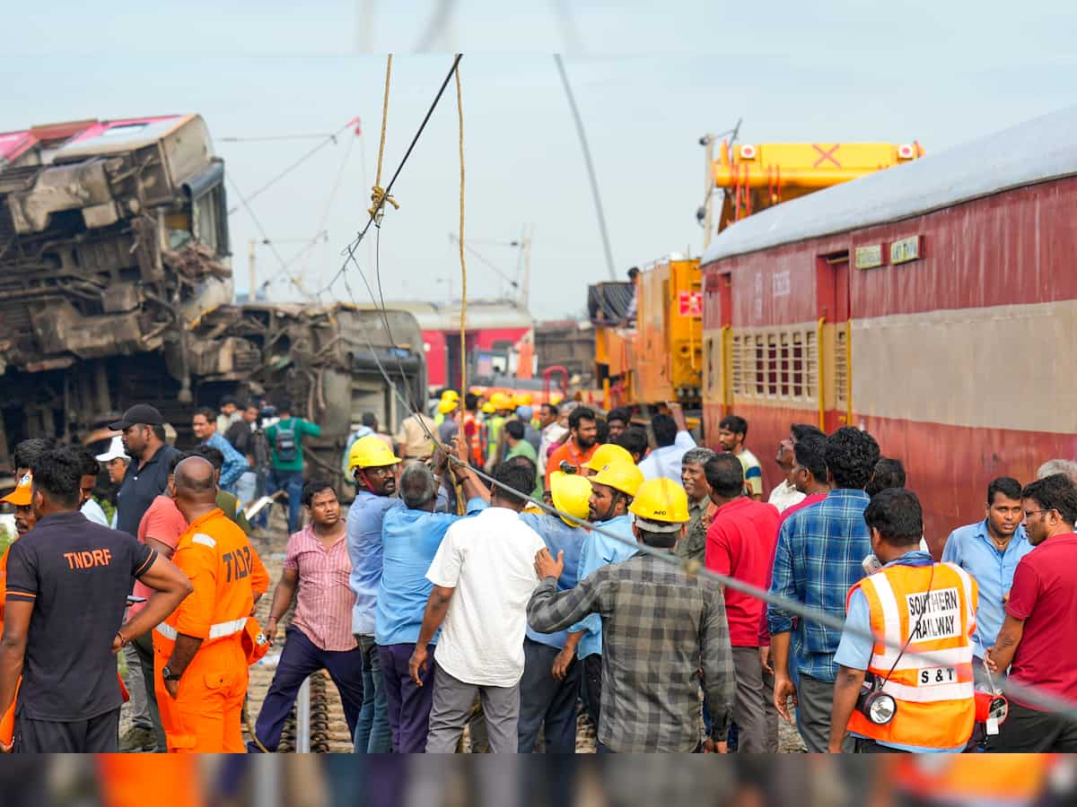 Bagmati Express accident: Arrangements made for passengers, probe will be conducted, says Railways Mininster