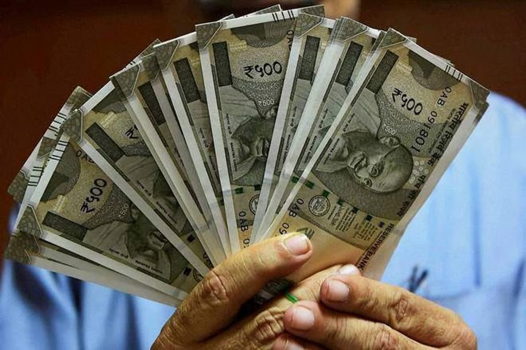 Foreign portfolio investors net withdraw Rs 58,711 crore from equities in October