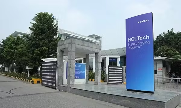 HCL Tech hits all-time high on better Q2