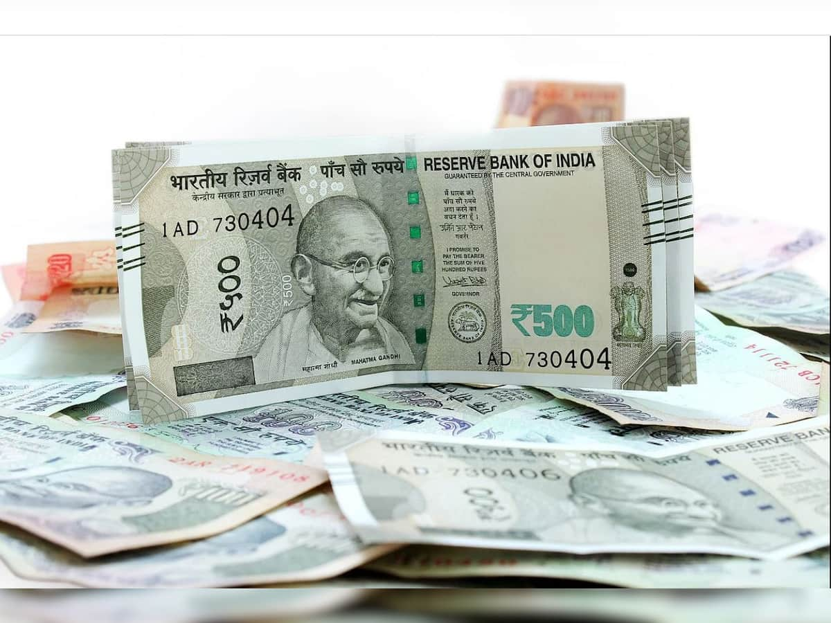 Currency Market News, October 17: Rupee trades in narrow range vs dollar