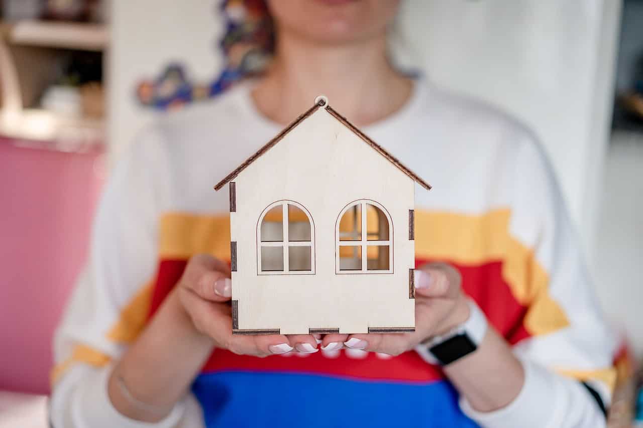 Homebuying decision may be impacted if mortgage rates cross 9%: survey