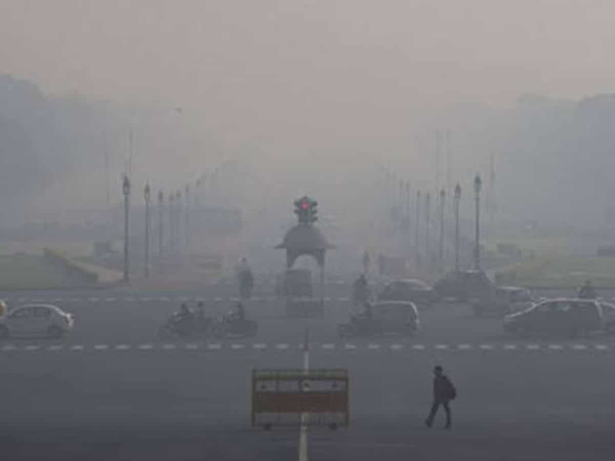 Delhi air pollution today: Air quality remains in 'very poor' category