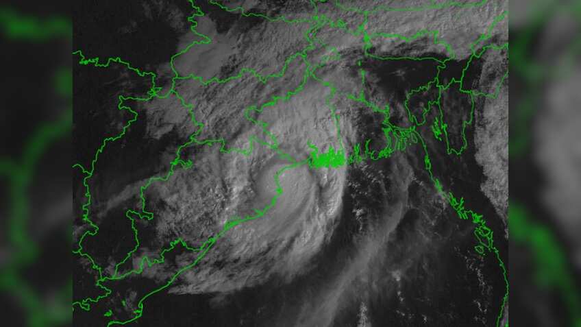 Cyclone Dana latest updates: Heavy rains lash parts of south Bengal - Check details 