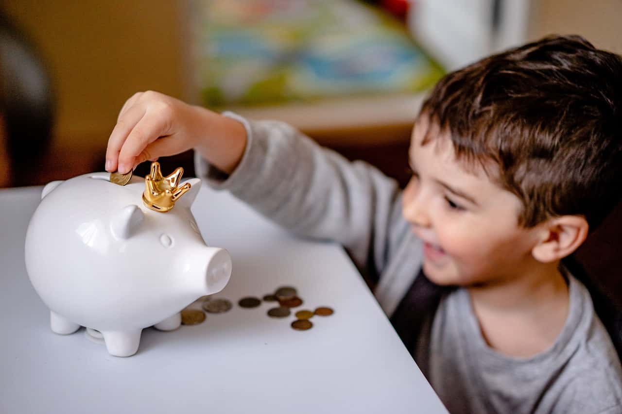 Compound interest: Start saving early