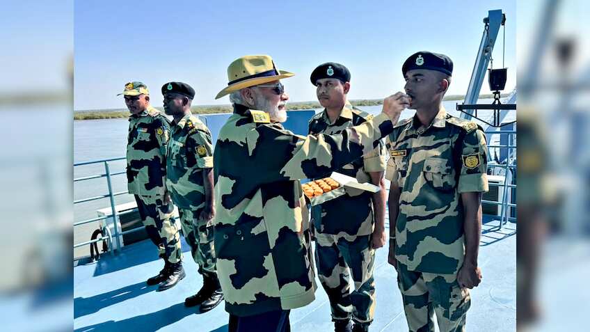 PM Modi celebrates Diwali with armed forces near Indo-Pak border in Kutch 