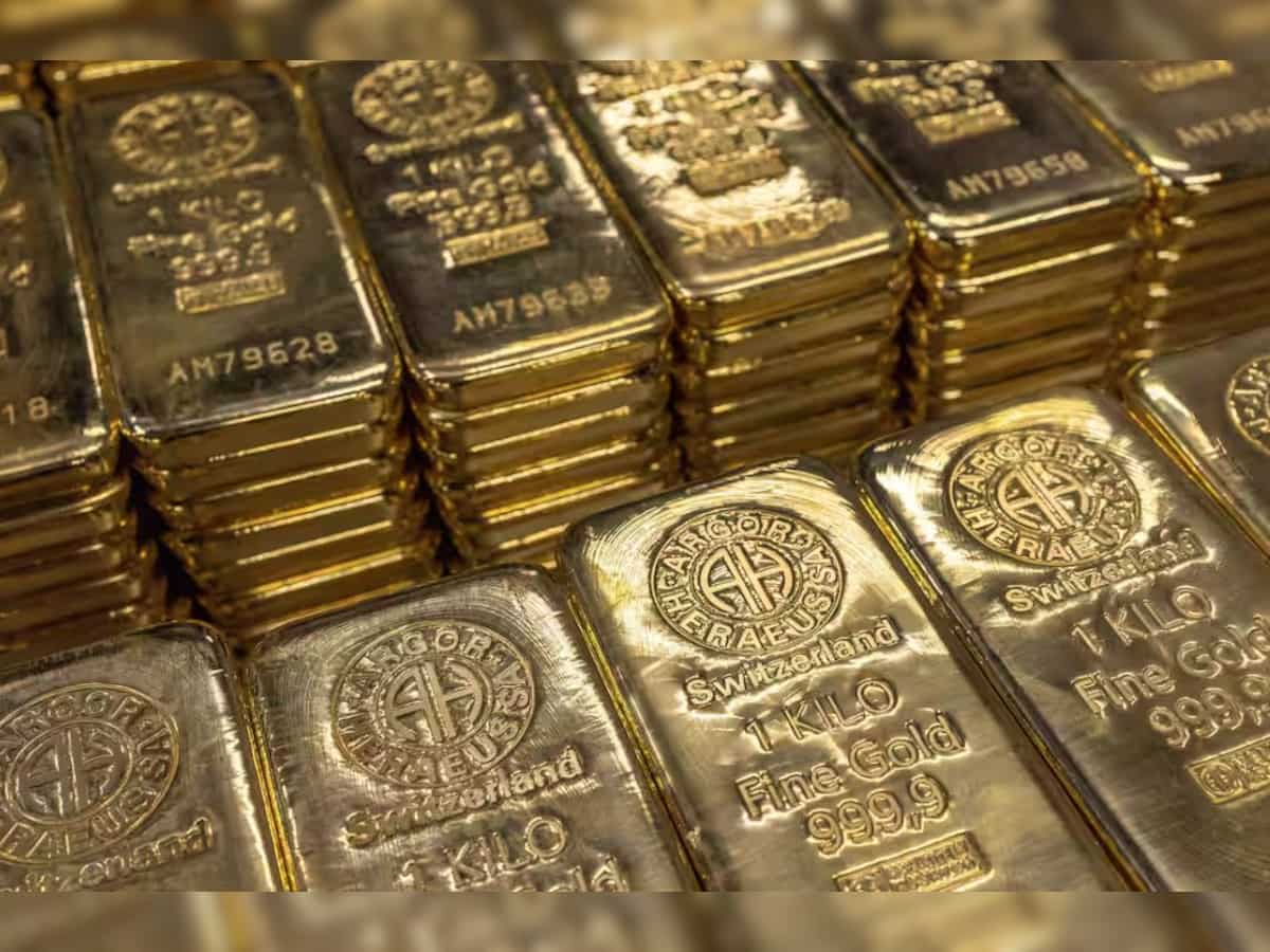 Gold price drops to Rs 78,325; silver declines to Rs 94,160 amid market sluggishness