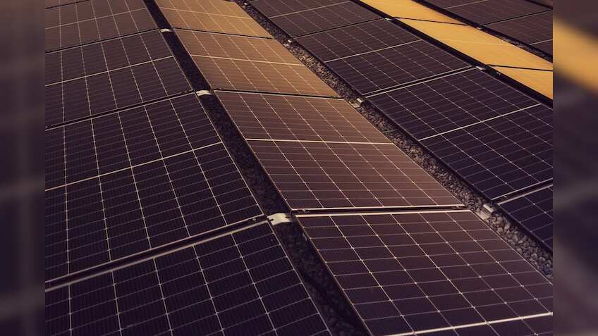 Pralhad Joshi calls for increasing solar projects efficiency, developing storage solutions