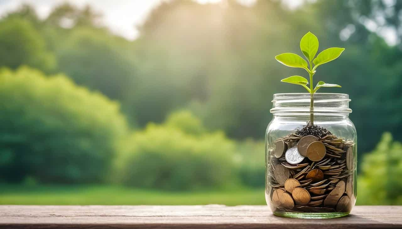 Power of Compounding: How Rs 70 Daily Can Grow into Rs 3 Crore, Rs 4 Crore, Rs 6 Crore