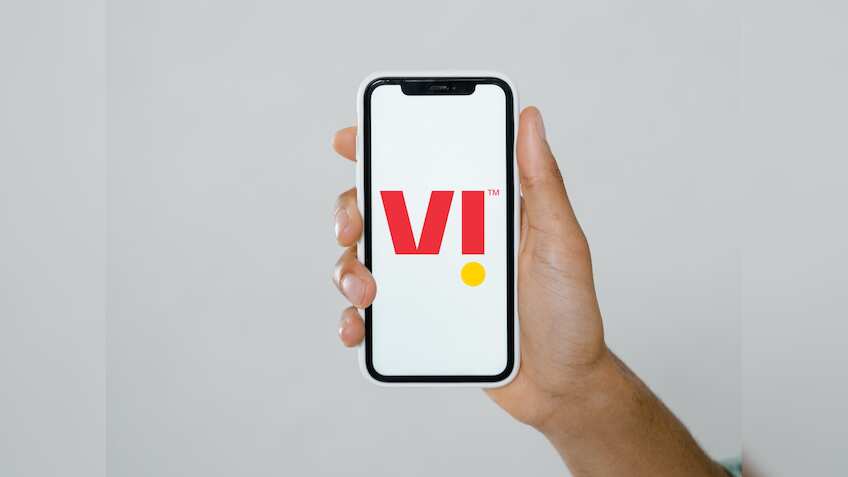 Vodafone Idea reduces loss to Rs 7,176 crore in July-September quarter