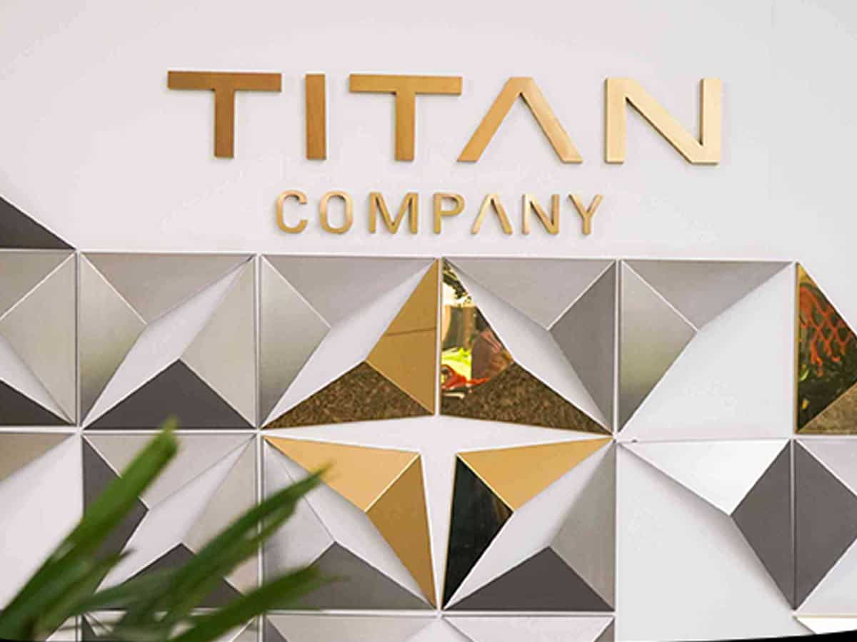 Titan Share Price Target