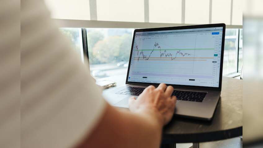 Jefferies lists SBI as its top buy idea within banking space; stock gains nearly 4%