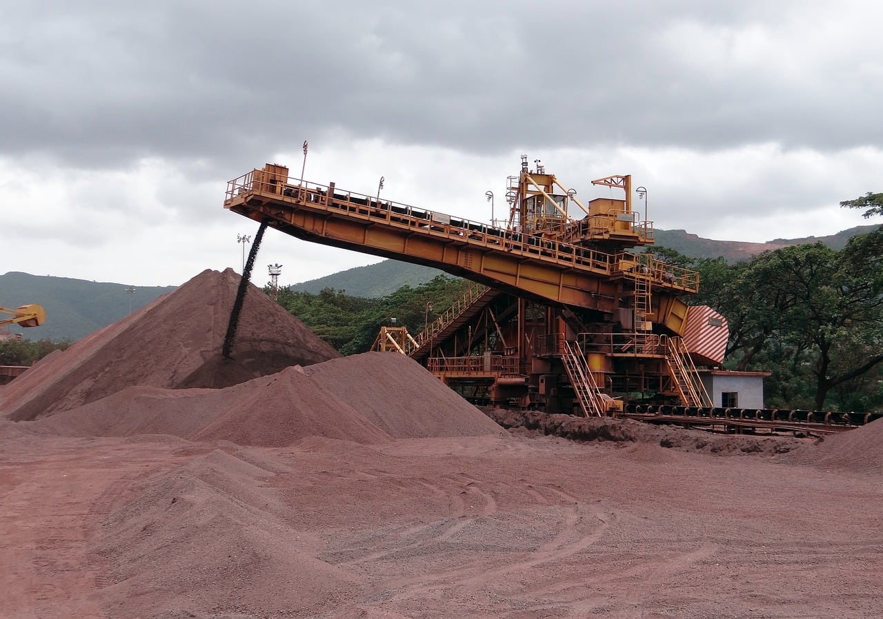 India's iron ore production rises 4% in April-October