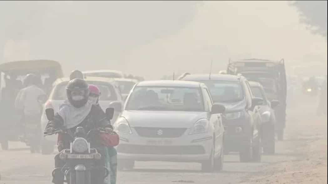 Delhi AQI Update: City records 'moderate' air quality