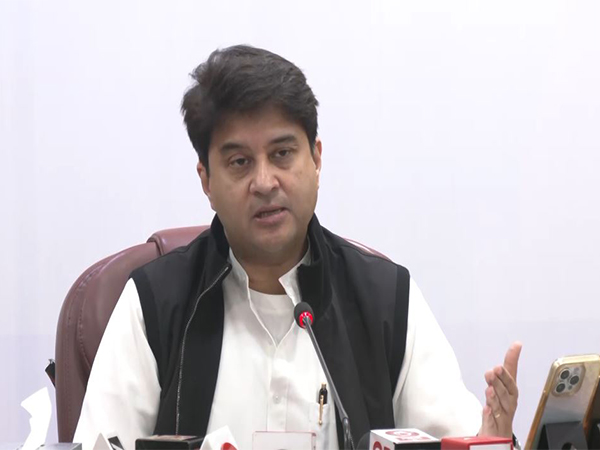 Department of Posts, MEA sign pact to set up additional 600 passport seva kendras at POs: Jyotiraditya Scindia