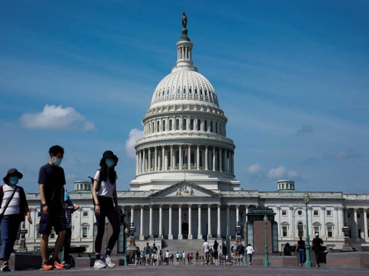 US House passes plan to fund government