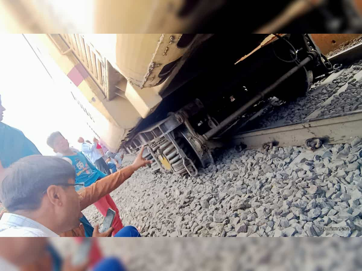 Train Derailment: Dadar-Porbandar Saurashtra Express derailed while departing from Kim station in Surat