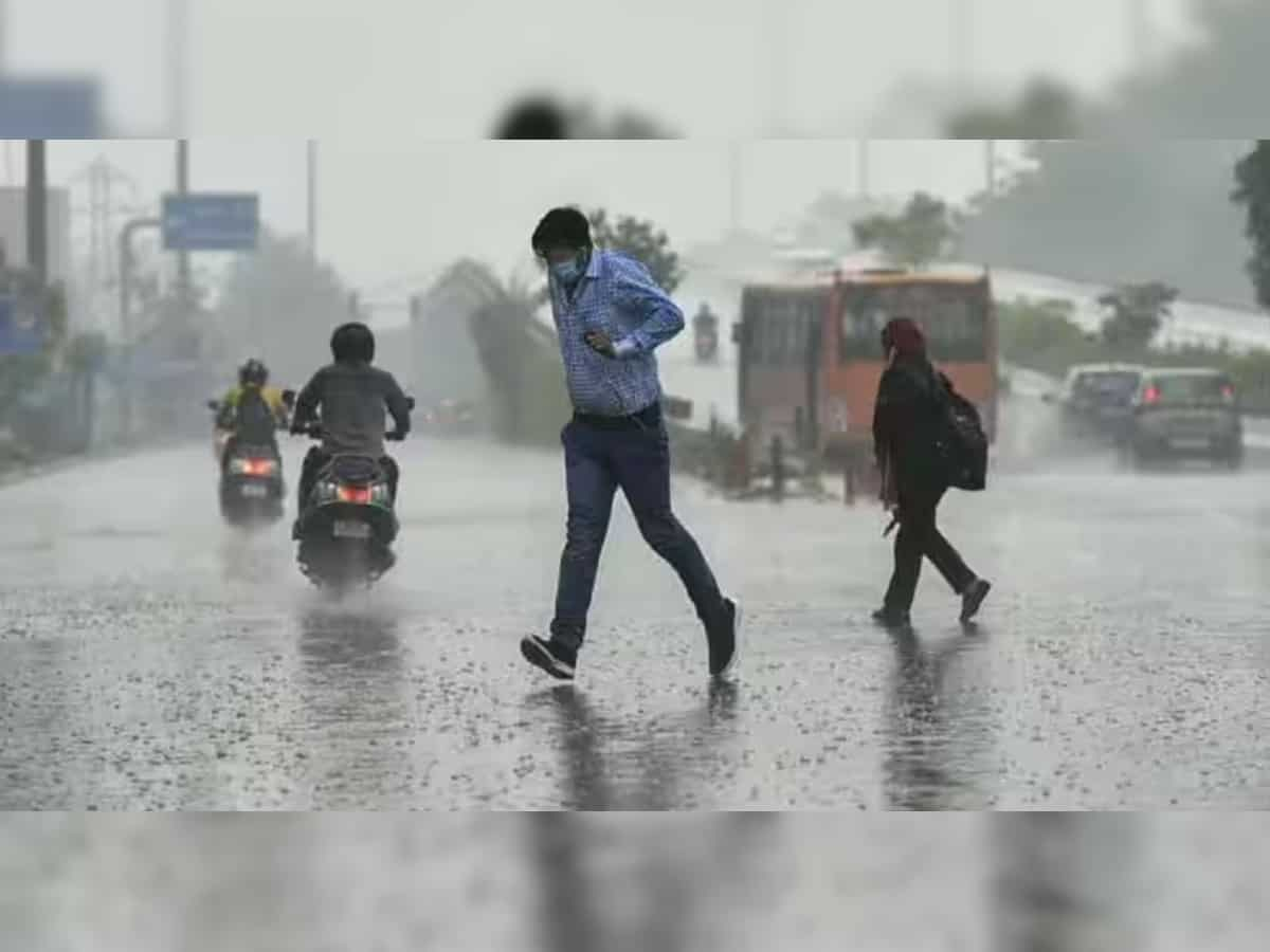 Dense fog covered parts of Rajasthan; rain, hailstorms & cold waves are expected in coming days