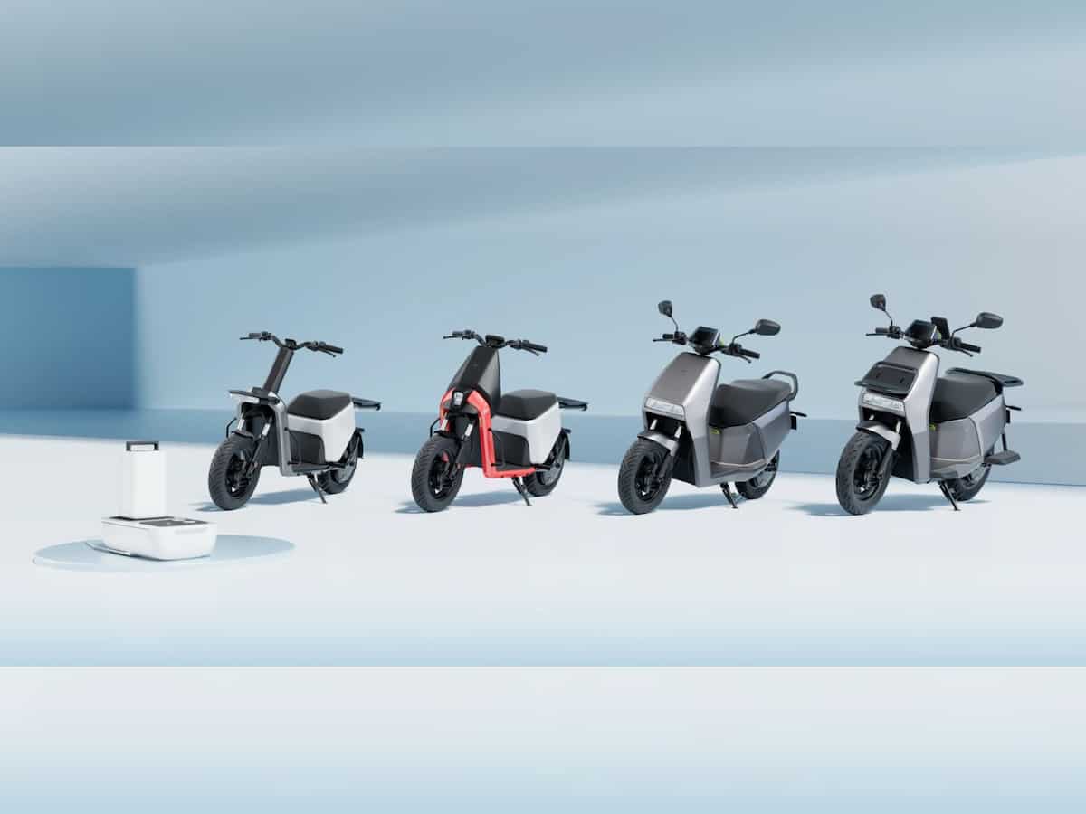 Bajaj auto 2 wheeler on sale