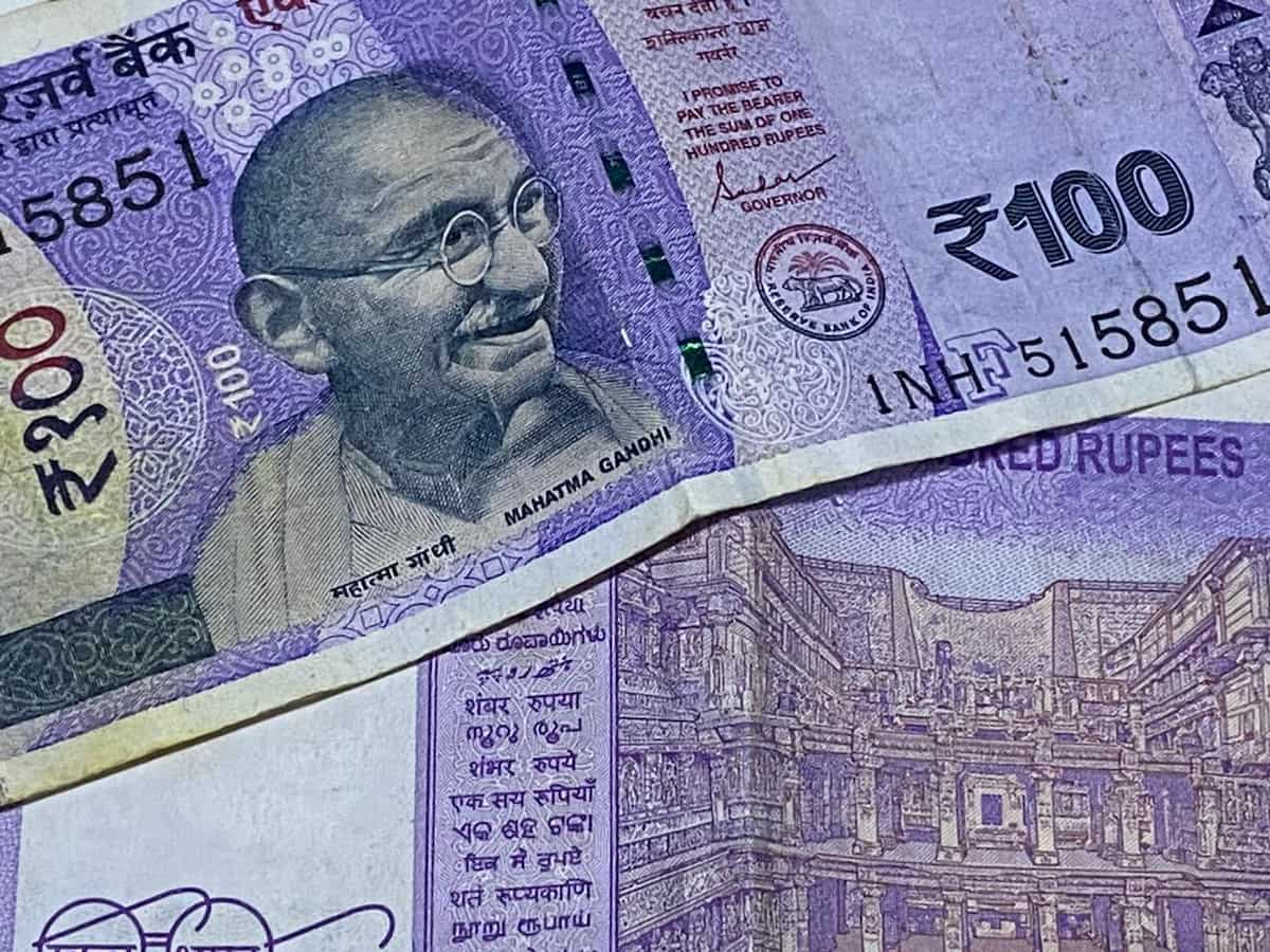 Budget: Where does Centre spend every 1 rupee earned?