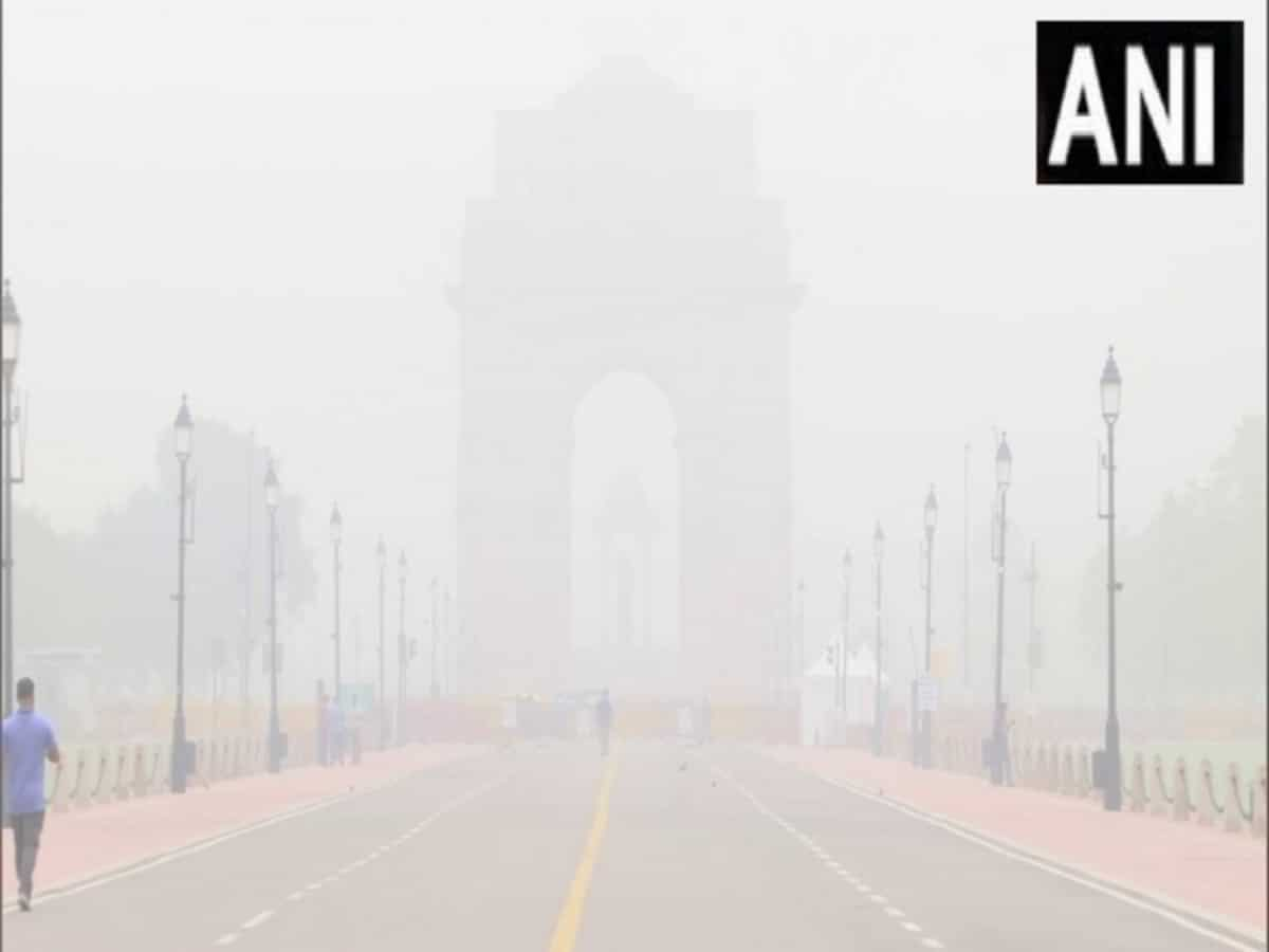 Weather Update: Dense fog engulfs Delhi-NCR, visibility drops to zero in many places