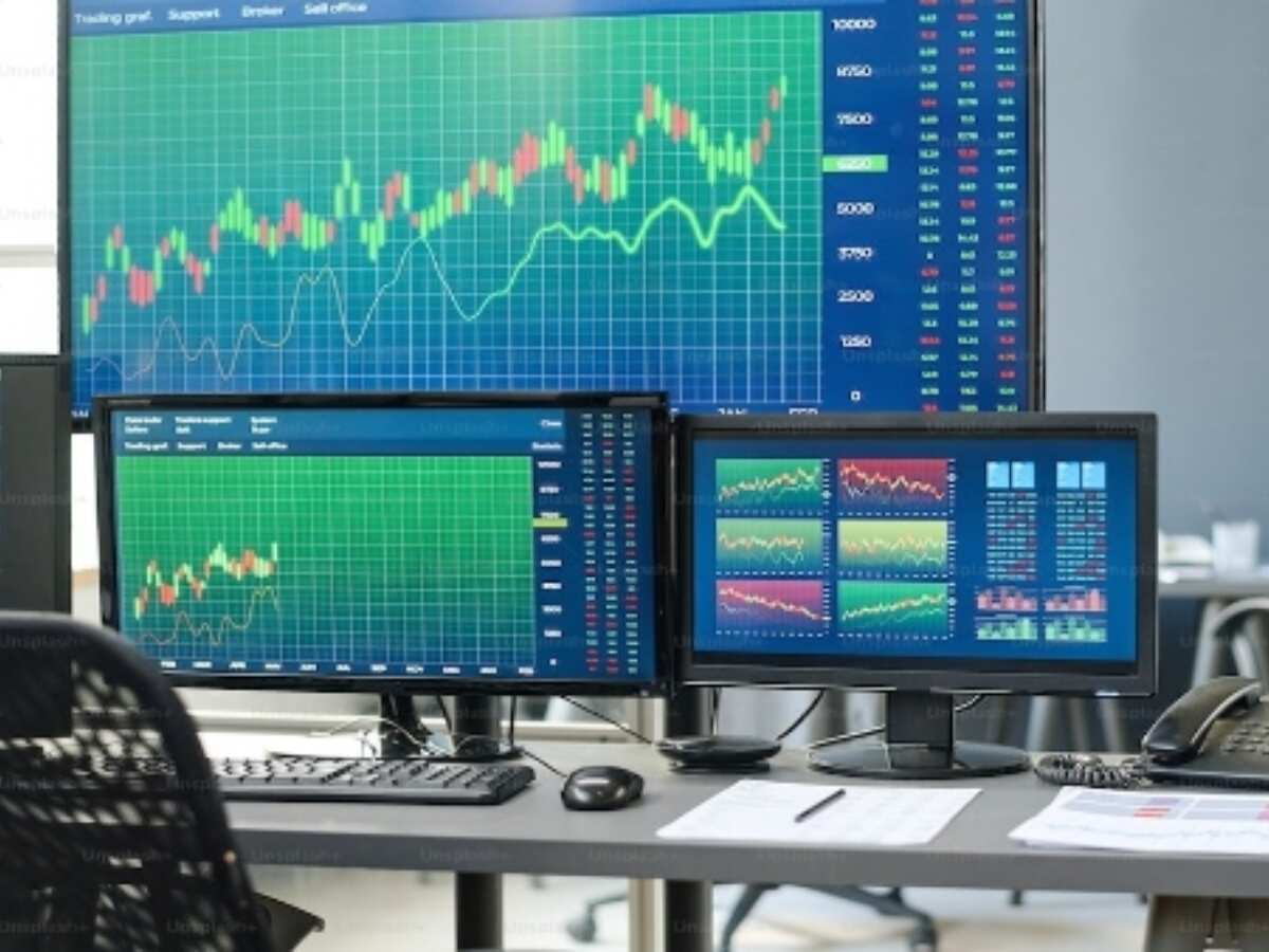 GIFT Nifty futures up 40 points; markets likely to start on a positive note
