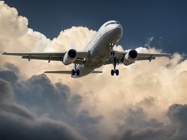 13 flights delayed at Kolkata airport due to fog