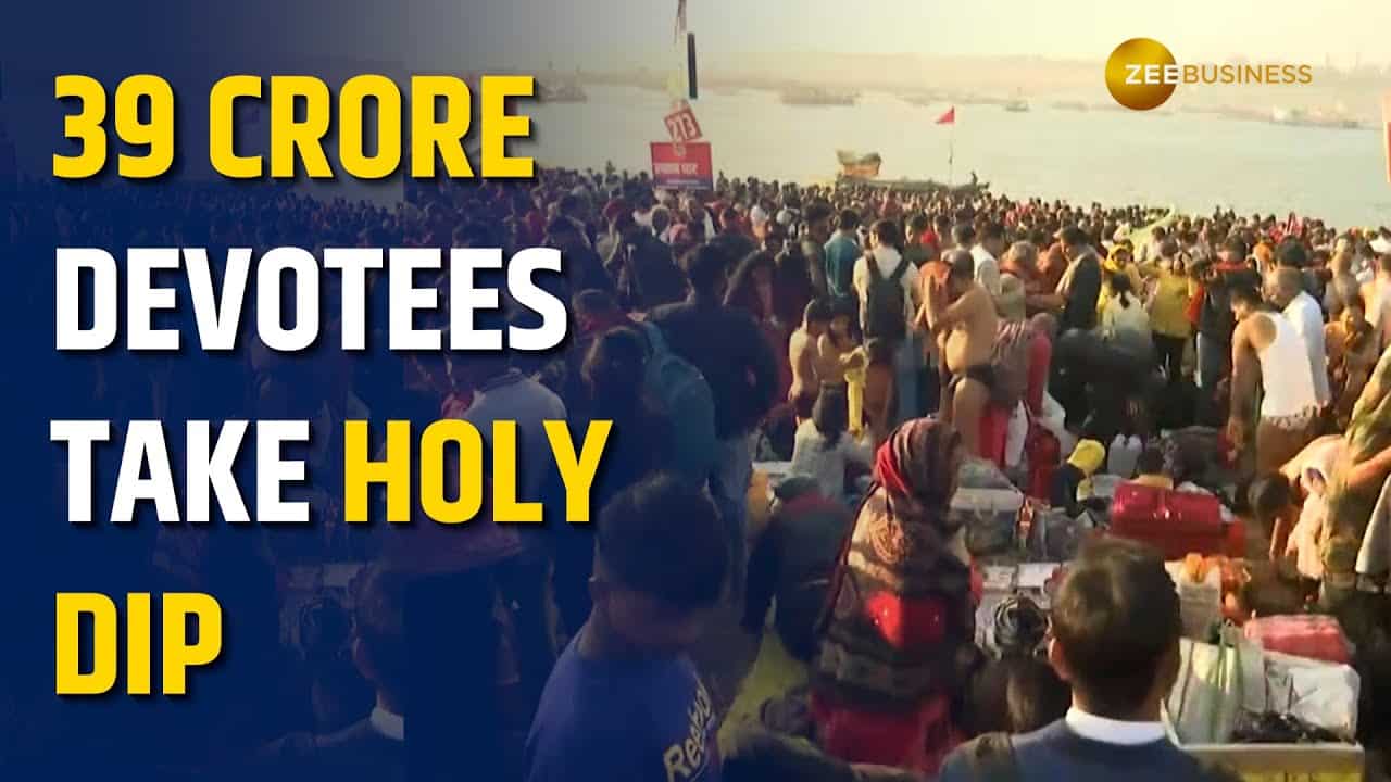 Devotees Arrive at Triveni Sangam for Holy Dip