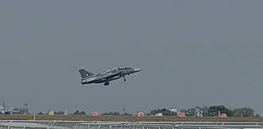 IAF Chief Flies Army Chief in Tejas Mk-1, Marking a Historic First