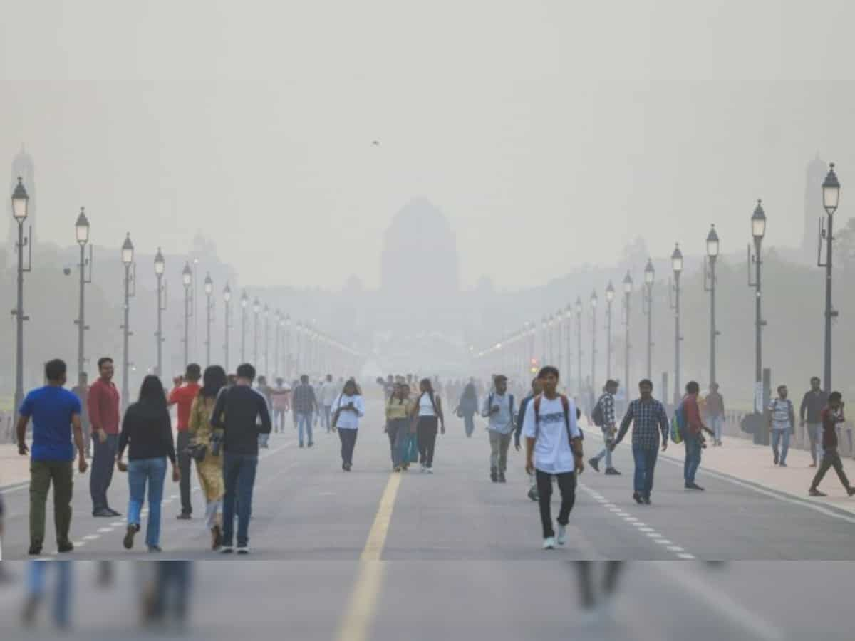 Weather Update: Delhi record minimum temperature of 11.6 degrees Celsius, air quality 'poor' 