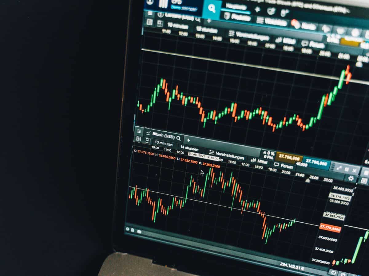 Largecap, Midcap shares to buy: Analysts recommend buying 5 stocks; Lupin, ICICI Bank on the list | Check out targets