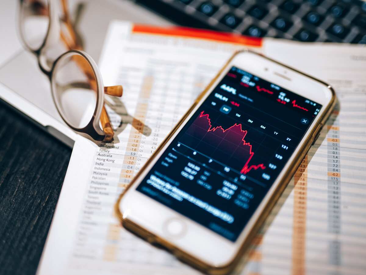 GIFT Nifty futures down 5 points; markets likely to open flat