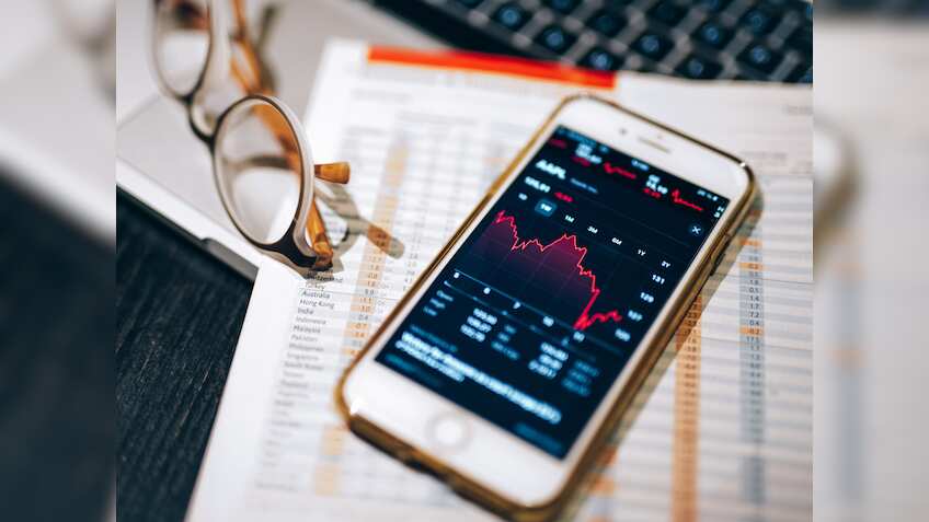 GIFT Nifty futures down 5 points; markets likely to open flat