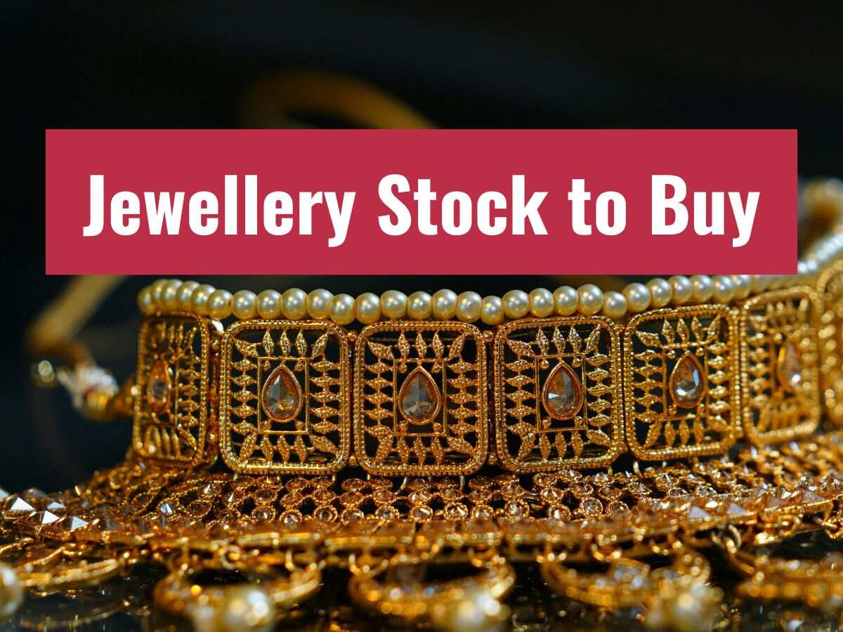 Jewellery stock 30% off listing price, MOFSL target suggests up to 75% return