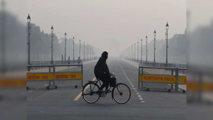 Delhi Weather Update: National capital records minimum temperature of 13.4°C; air quality moderate 
