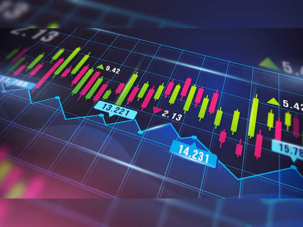 GIFT Nifty futures up 120 pts; markets likely