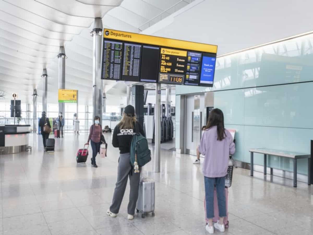 Heathrow Airport shuts down following major power outage
