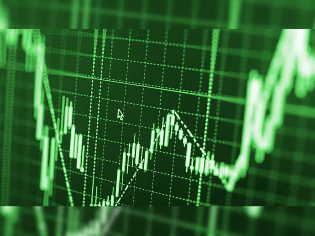 Final Trade: Sensex jumps 557 pts, Nifty reclaims
